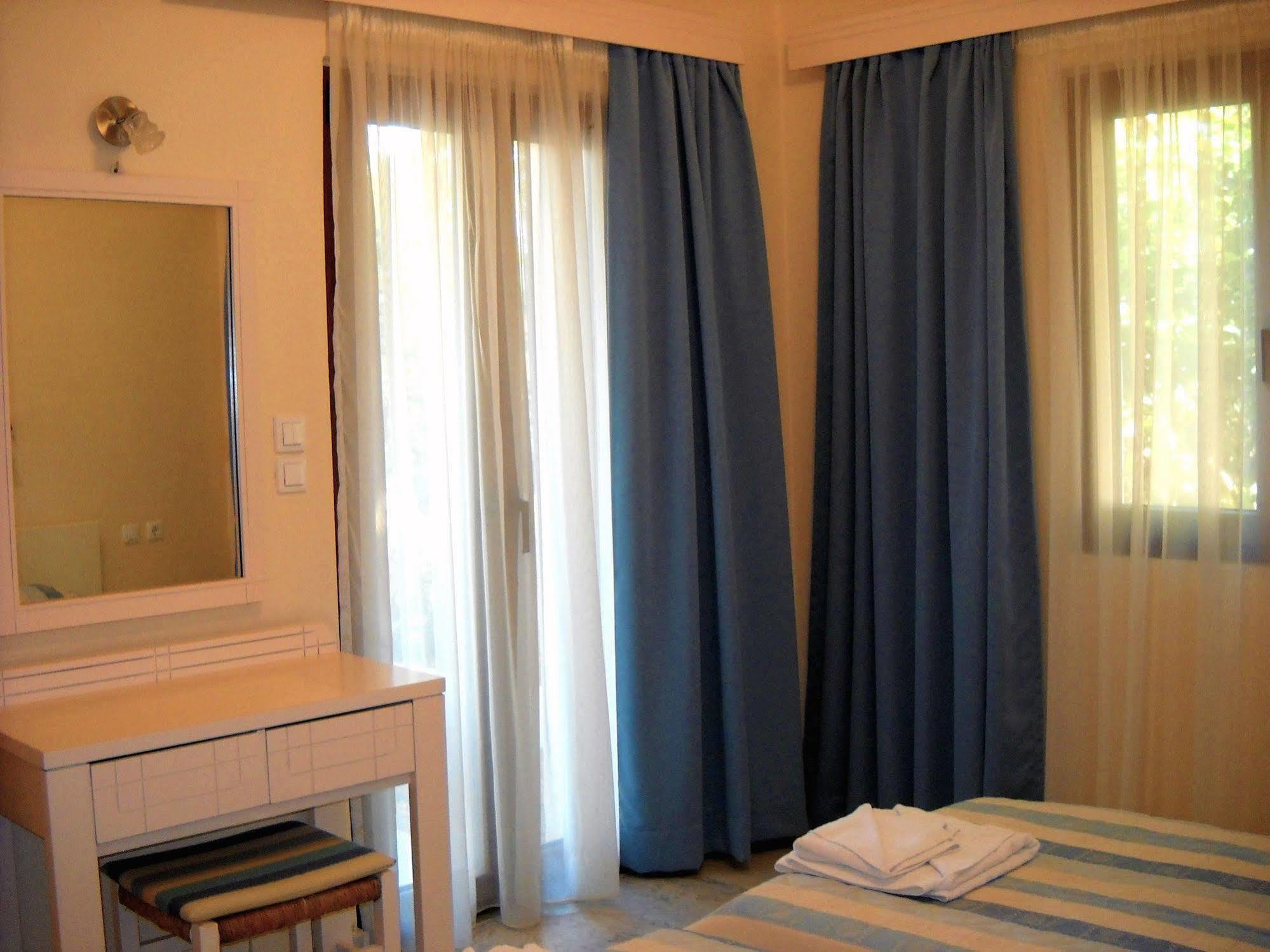 Katerini Apartments Hotel Платанес Экстерьер фото