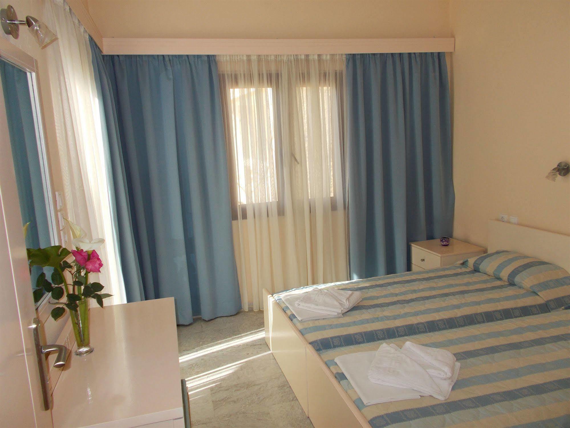 Katerini Apartments Hotel Платанес Экстерьер фото